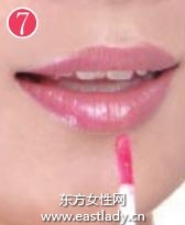 适合工作聚会的知性美女淡雅妆容画法