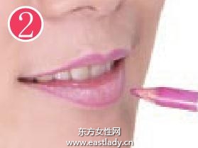 嘴唇偏宽者的唇妆修饰秘籍