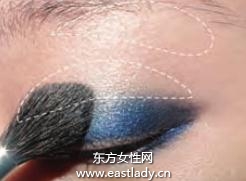 最适合单眼皮女生眼妆画法