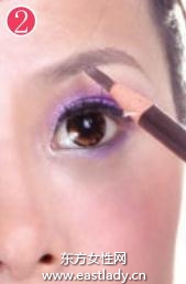 适合工作聚会的知性美女淡雅妆容画法