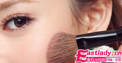 打造婴儿般纯美粉色裸妆