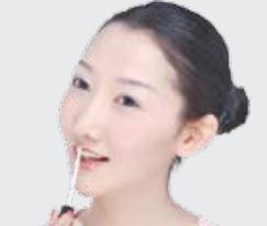 绯红色唇妆 约会出游都很适合