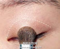 单眼皮MM橘紫混搭画出少女妆