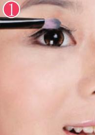 裸妆美睫刷涂法 眼睛变得闪亮迷人