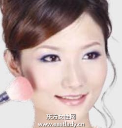 深邃迷离妆散发高贵撩人姿态