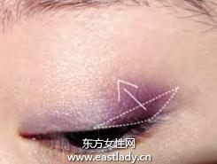 优雅裸色眼妆的画法 增加你的气场