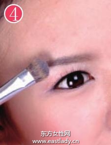 红润裸妆为冬季增加几分暖意