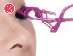 巧使睫毛夹使眼睛电力十足