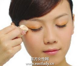 化妆技巧之粉饼的使用秘籍