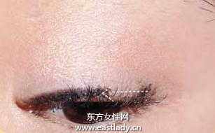 若有若无的隐形眼线的画法