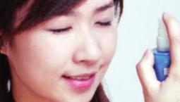 化妆教程之通过底妆遮盖粉刺印迹