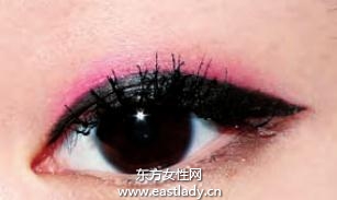 单眼皮女生约会必画诱人草莓妆