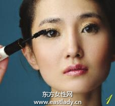 化妆四步骤打造立体感十足职业妆