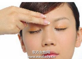 高保湿粉底液的正确使用方法