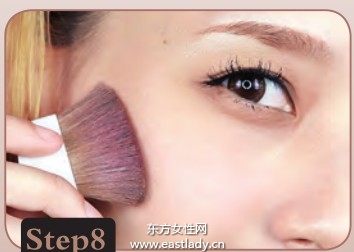 打造精致女人味职业妆容