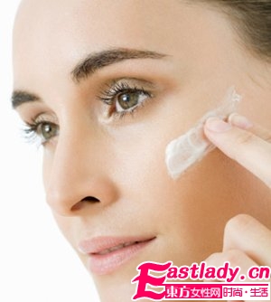 如何正确使用饰底乳