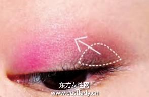 单眼皮女生约会必画诱人草莓妆