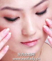 化妆底液提升肌肤柔滑感