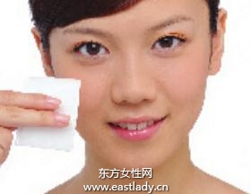 高保湿粉底液的正确使用方法