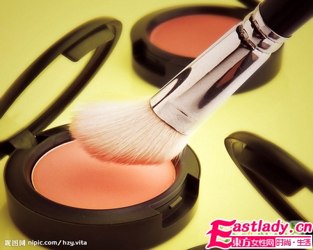 腮红打造小脸效果显著