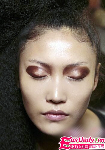 2011秋冬时装周上满 眼 秋色