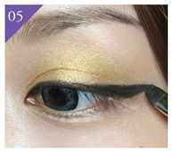 画韩国猫眼妆的详细步骤