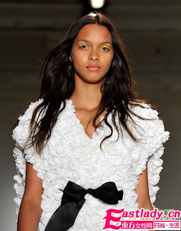 10款彩色系眼妆 让你惊艳整冬