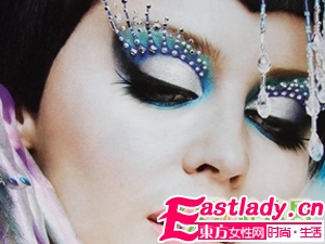 教大家五种烟熏妆的化法