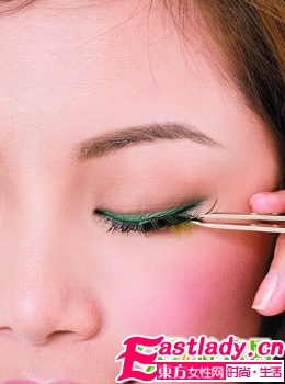 惊艳绿色美睫妆 演绎时髦+个性