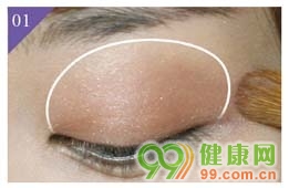 画韩国烟熏妆的步骤图解