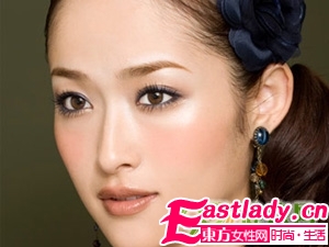 盘点各种烟熏妆上妆方法