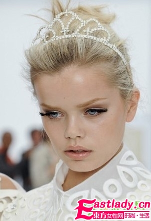 LV2012春夏秀场 清新纯美公主妆