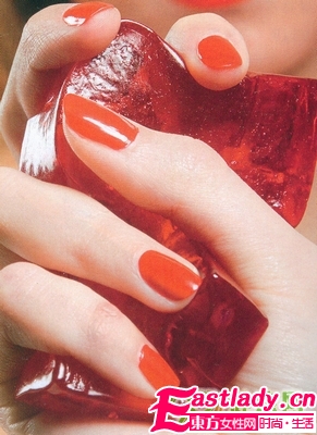 烟熏妆因苍蝇而生 美妆灵感来由