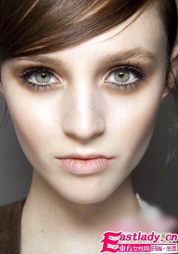 2011秋冬时装周上满 眼 秋色