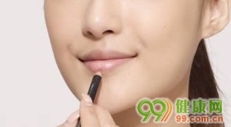 性感的嘟嘟唇要怎么画