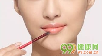 性感的嘟嘟唇要怎么画