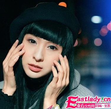 清纯少女的裸妆魅力