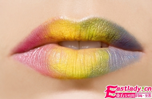 什么颜色唇彩好看 涂上人显白