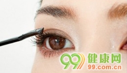 3步搞定浓密卷翘睫毛