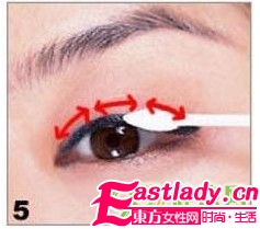 画眼线方法 令双眼又圆又大