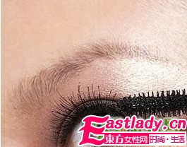 打造亚洲女人的完美烟熏妆