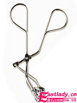 五招化妆术 让异性猜不出你的年龄