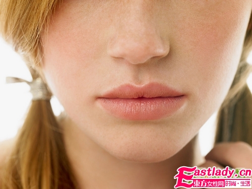 什么颜色唇彩好看 涂上人显白