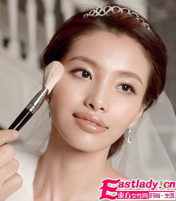 最美新娘妆容 透亮肤质宛若新生