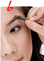 自信的眉型怎么画