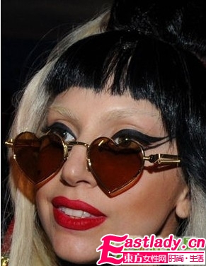 戛纳节明星妆容发型大pk