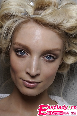 米兰时装周26个大牌精彩妆容