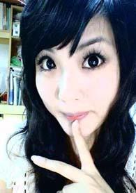 网络丑女变美女的化妆过程