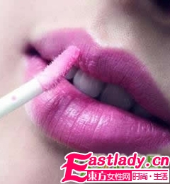 性感烟熏眼妆的技巧步骤图解