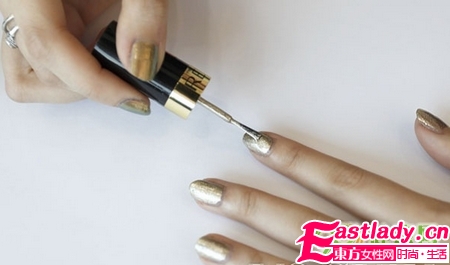 美甲DIY 糖果条纹美甲